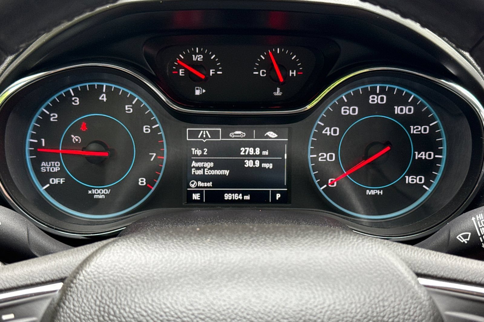 Used 2017 Chevrolet Cruze Premier FWD image 23