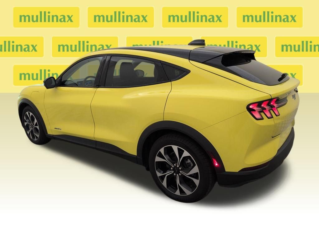 Used 2025 Ford Mustang Mach-E Select image 9