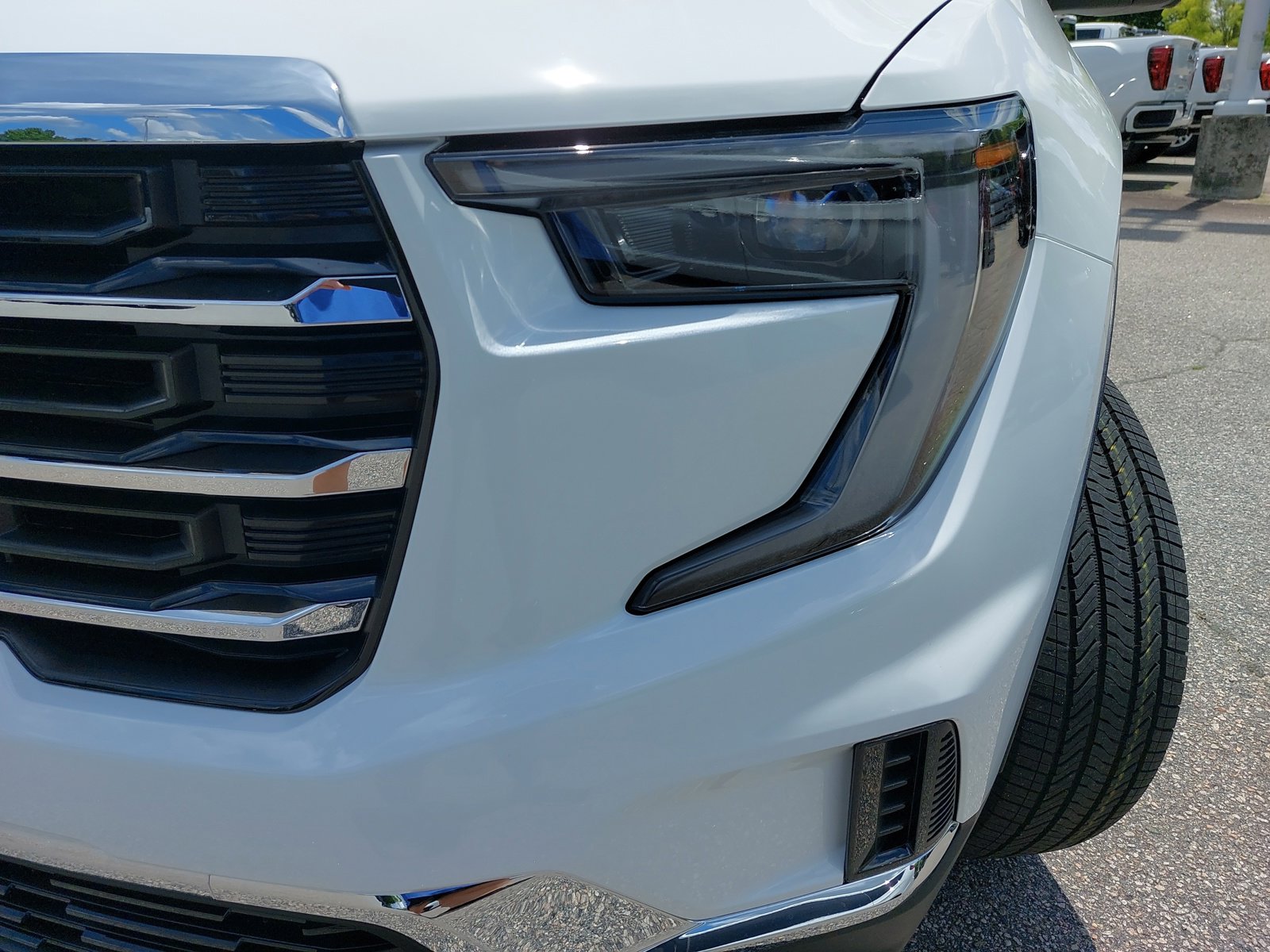 New 2025 GMC Acadia Elevation image 33