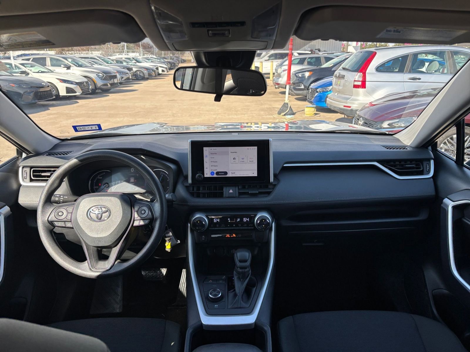 Used 2025 Toyota RAV4 LE image 32