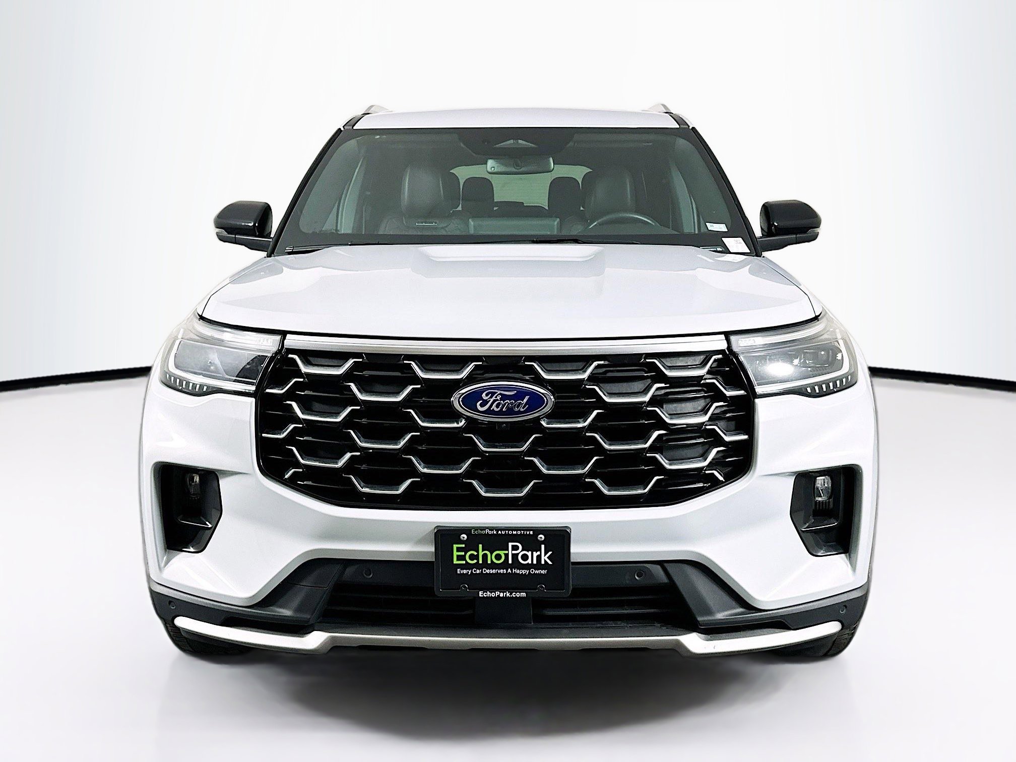 Used 2025 Ford Explorer Platinum w/ LUX Leather Package AWD/4WD image 2