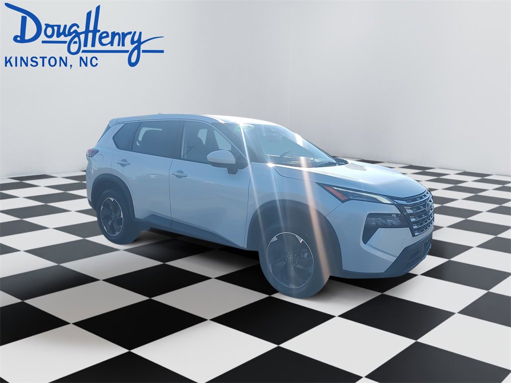 Used 2024 Nissan Rogue SV image 7