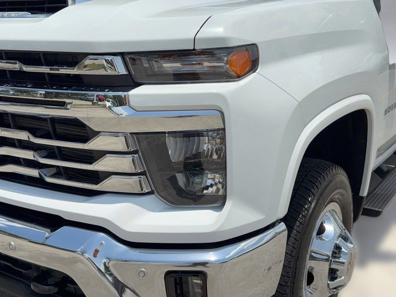 Used 2026 Chevrolet Silverado 3500 LT w/ Safety Package AWD/4WD image 12