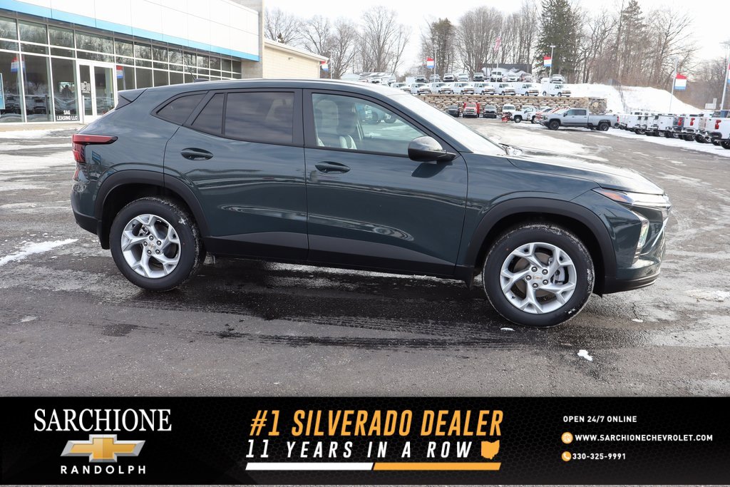 New 2026 Chevrolet Trax LS w/ LS Convenience Package image 1