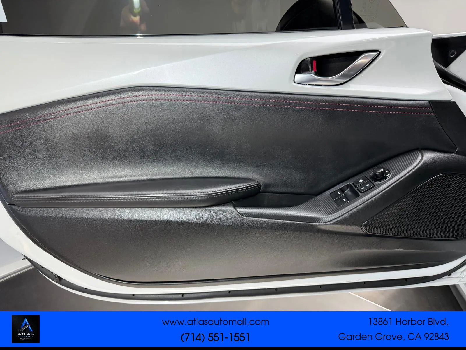 Used 2019 MAZDA MX-5 Miata Club RWD image 16