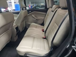 Used 2019 Ford Escape Titanium FWD image 9