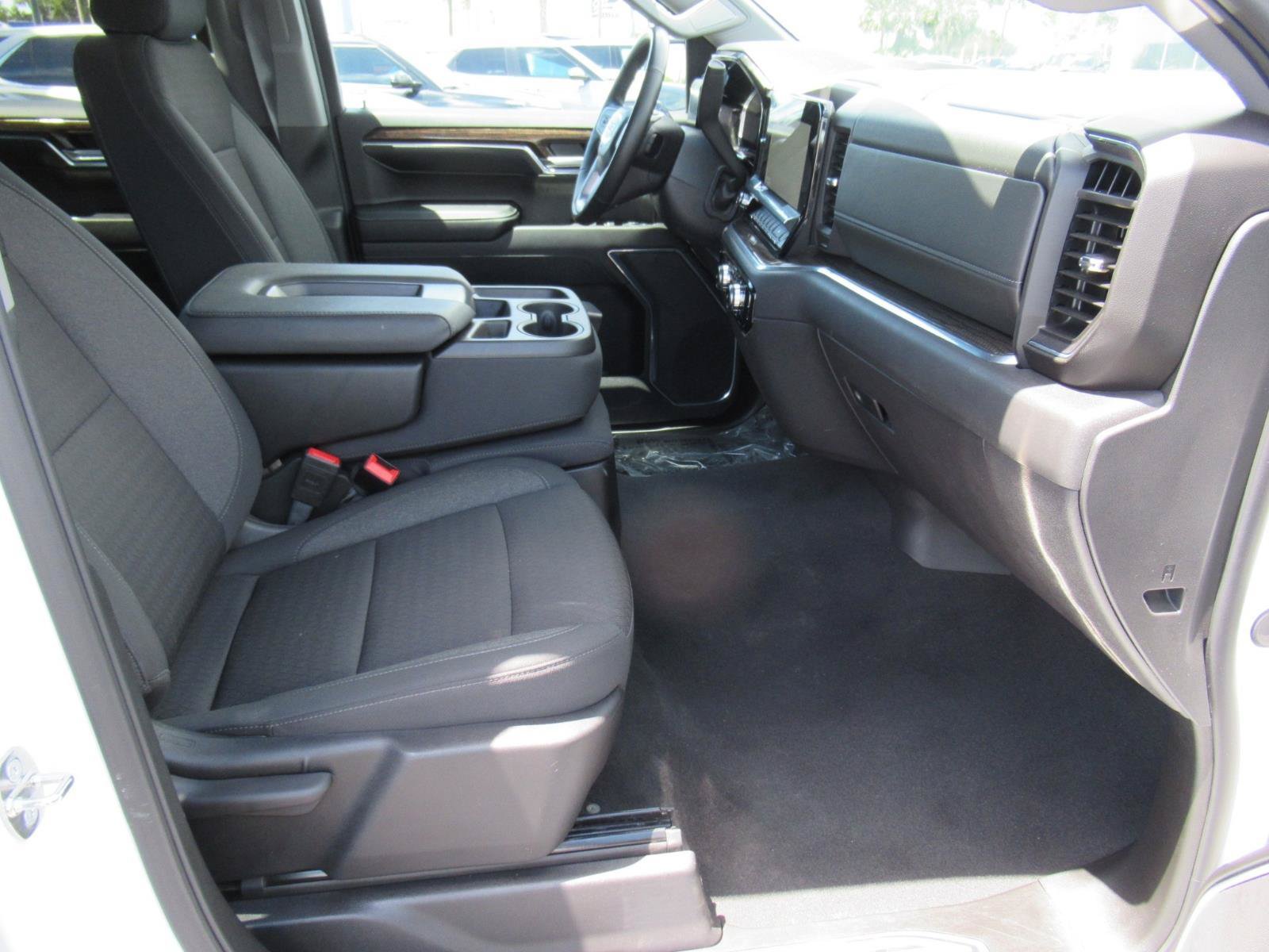 Certified 2024 GMC Sierra 1500 Elevation AWD/4WD image 10