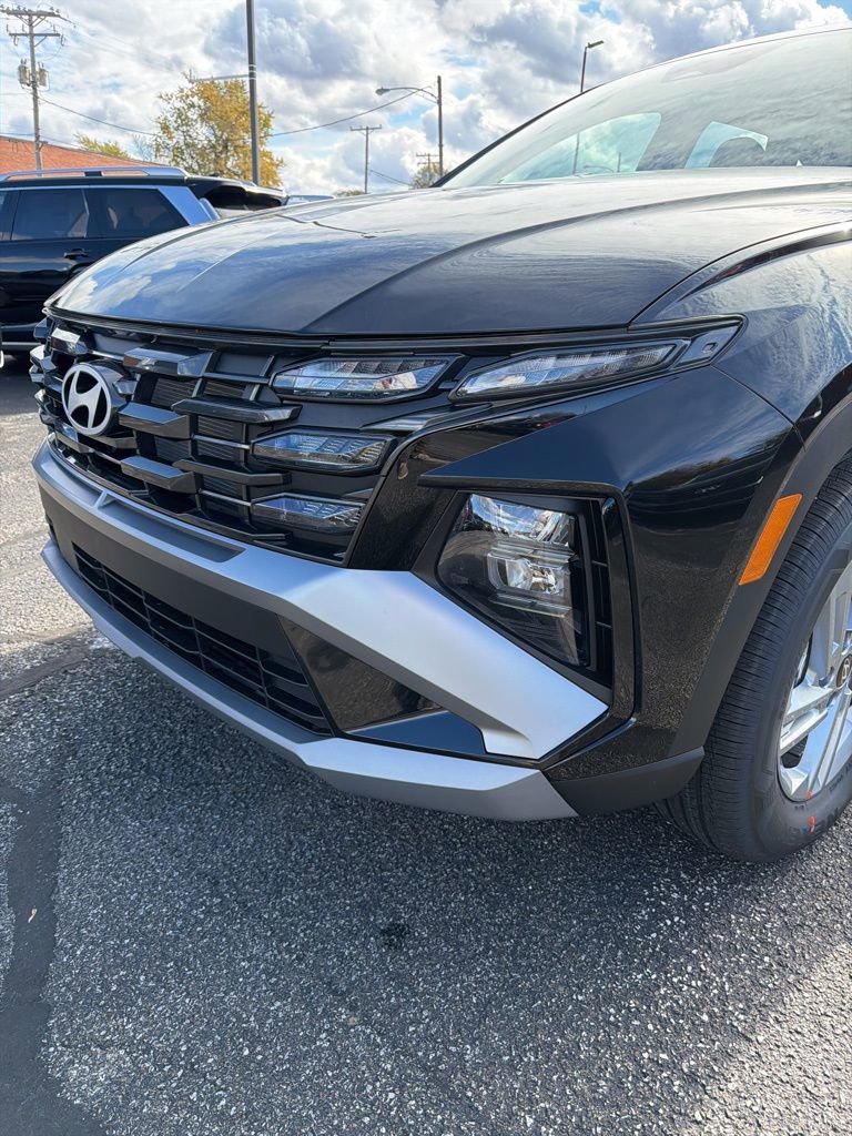 New 2026 Hyundai Tucson SE image 9