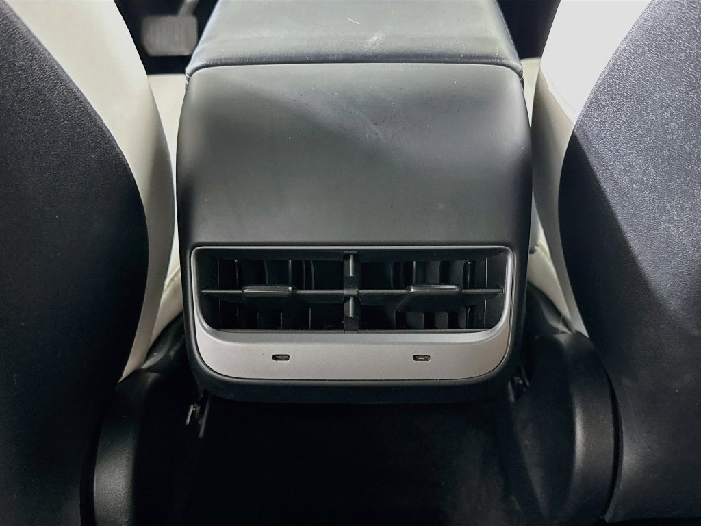Used 2023 Tesla Model Y Long Range AWD/4WD image 25
