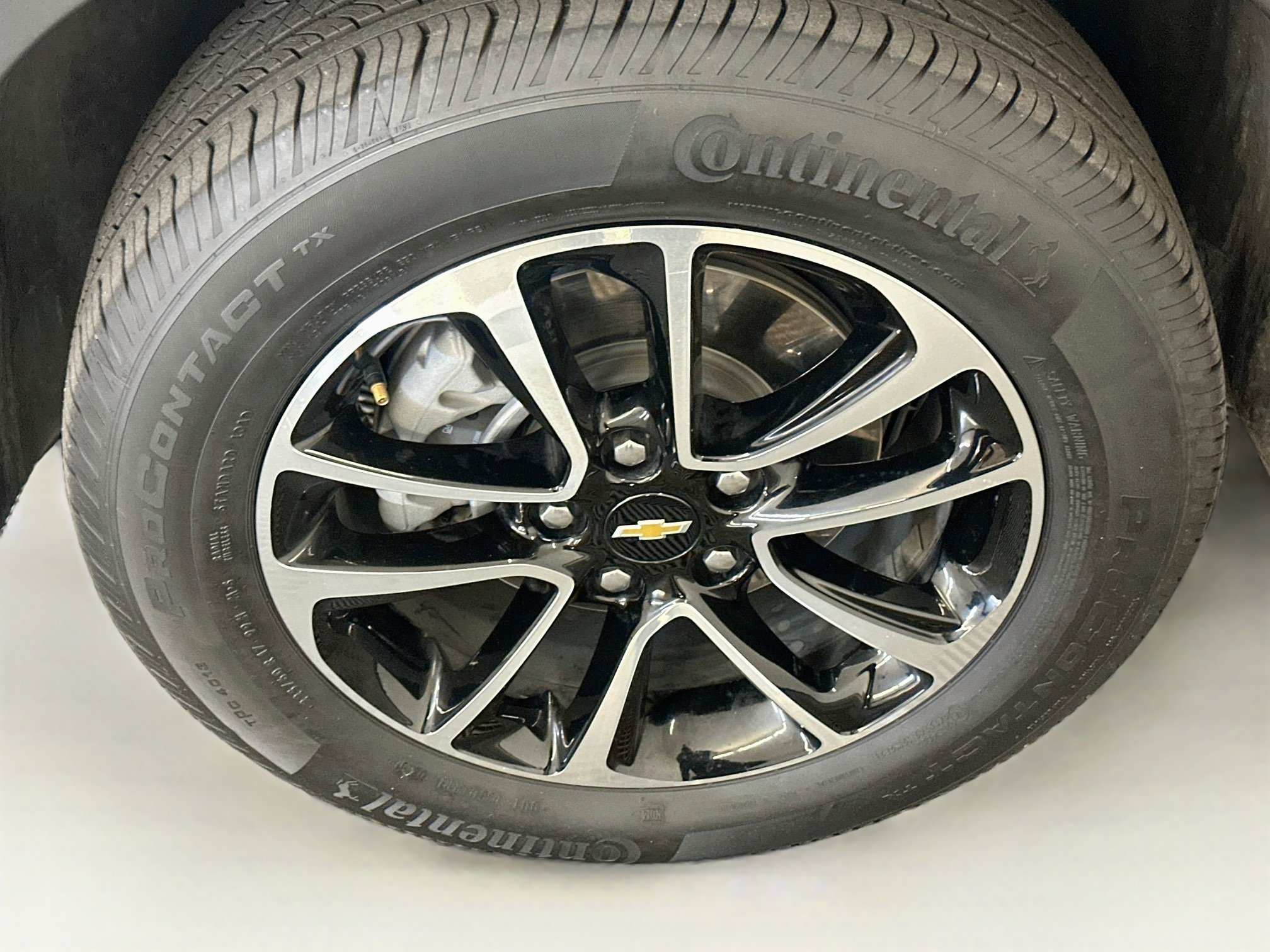 Used 2025 Chevrolet TrailBlazer LT AWD/4WD image 34