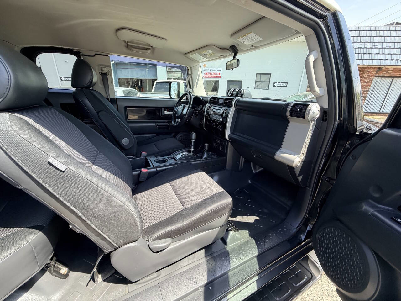 Used 2008 Toyota FJ Cruiser 4WD image 13