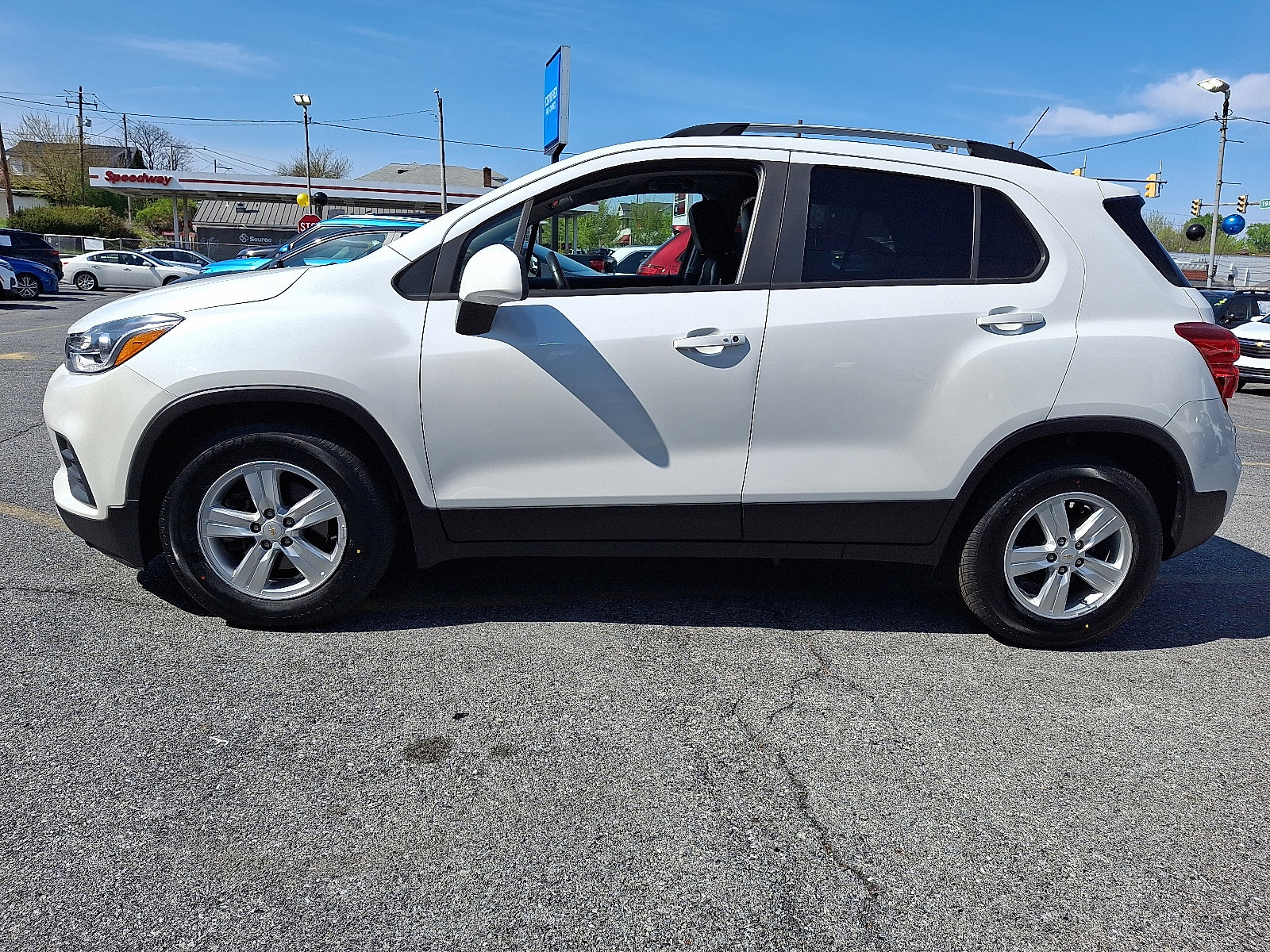 Used 2021 Chevrolet Trax LT w/ Driver Confidence Package FWD video 2