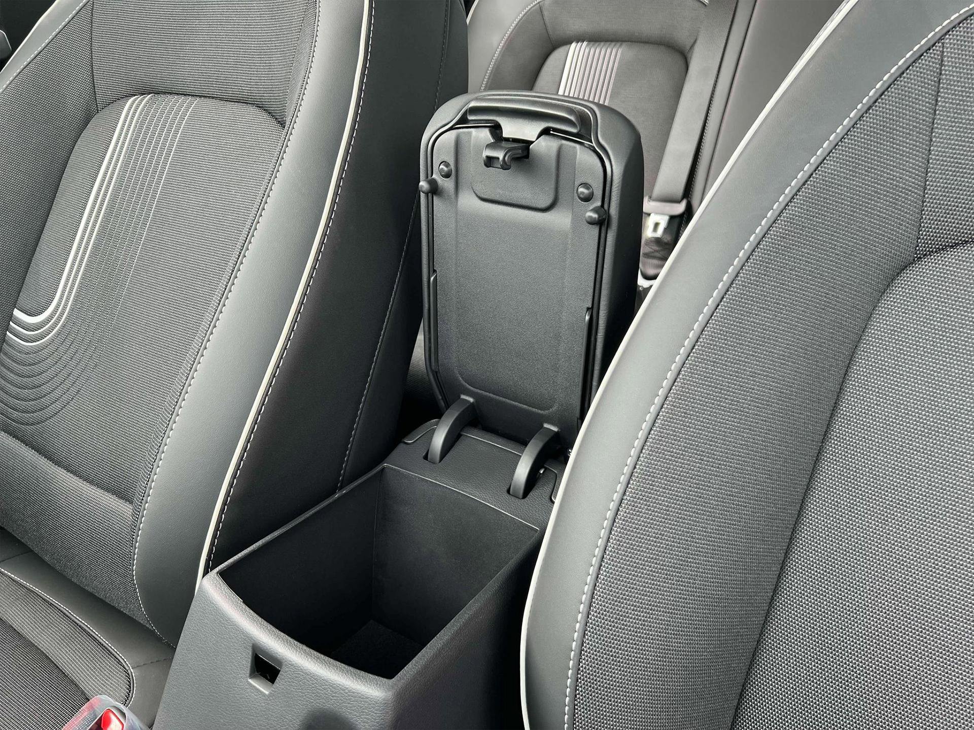 New 2025 Hyundai Venue Limited image 18