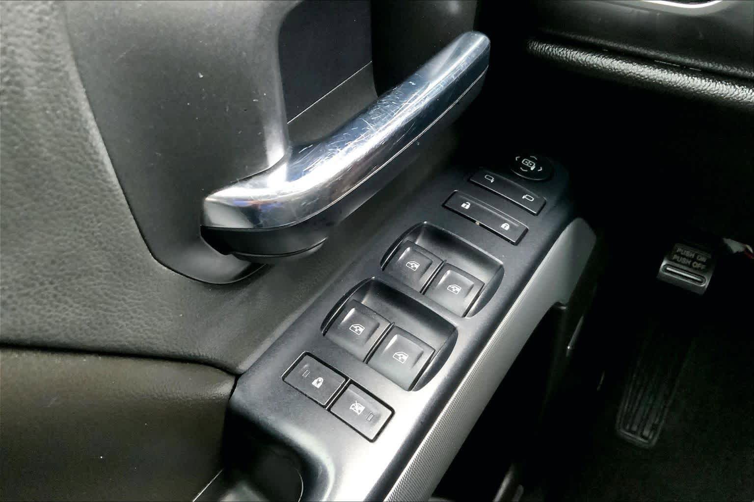 Used 2016 Chevrolet Silverado 3500 LT w/ LT Convenience Package AWD/4WD image 34