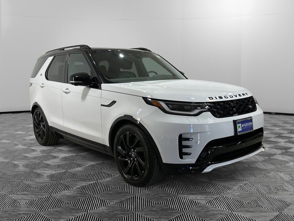 Used 2024 Land Rover Discovery Dynamic SE image 7