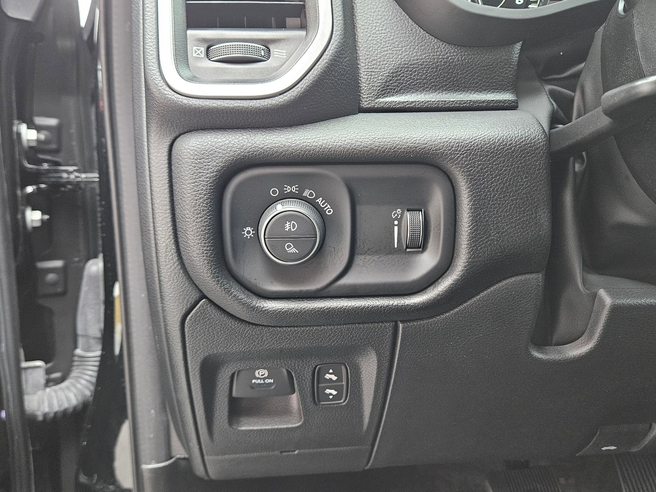 Used 2023 RAM 1500 Big Horn image 19