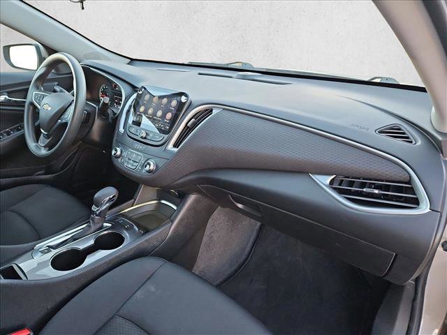 Used 2025 Chevrolet Malibu LT image 21