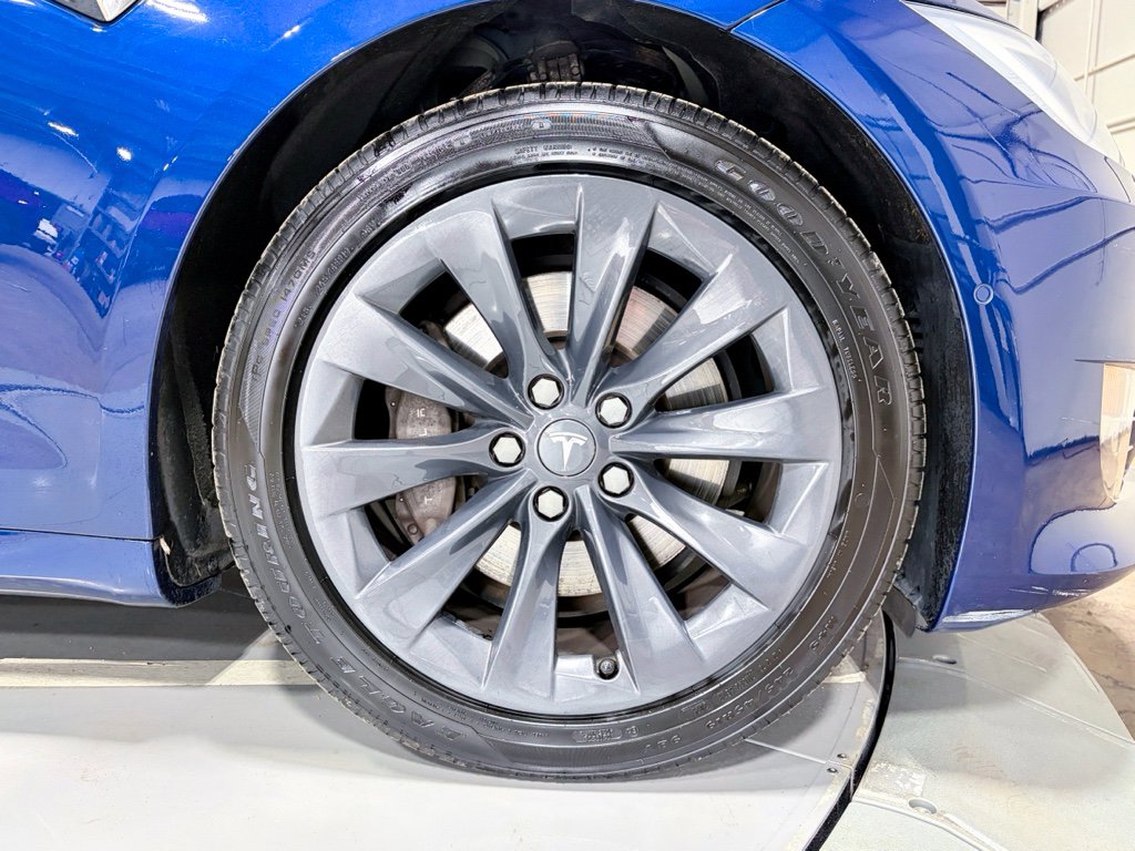 Used 2018 Tesla Model S 75D image 34