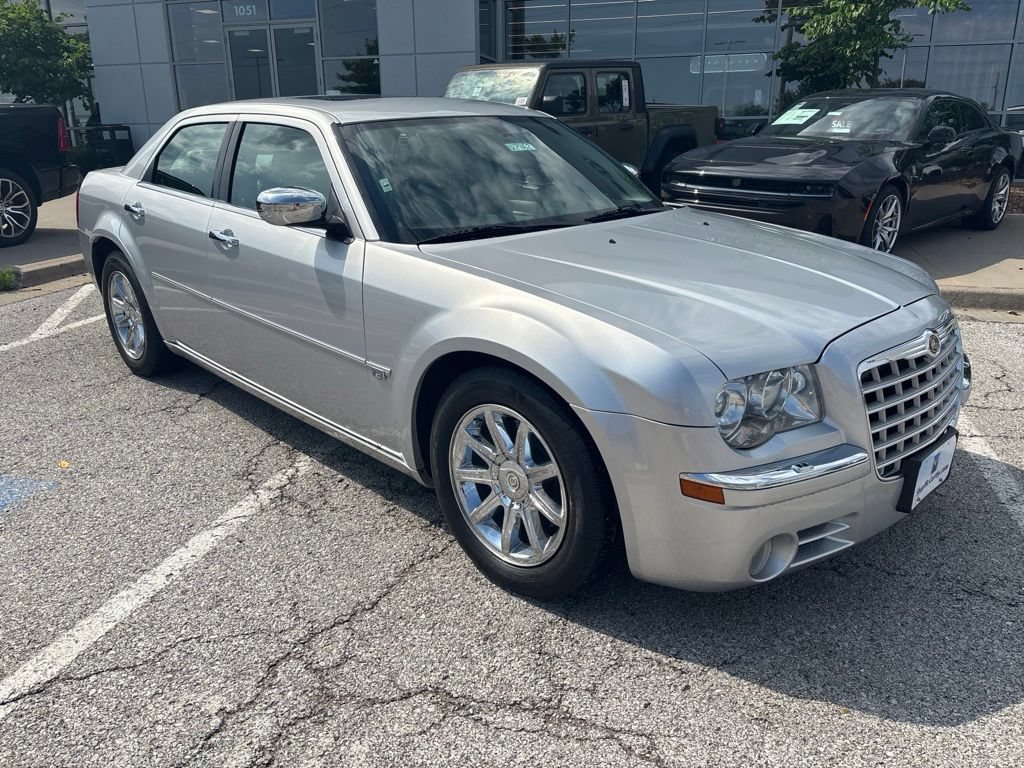 Used 2005 Chrysler 300 C w/ Sound Group II RWD image 6