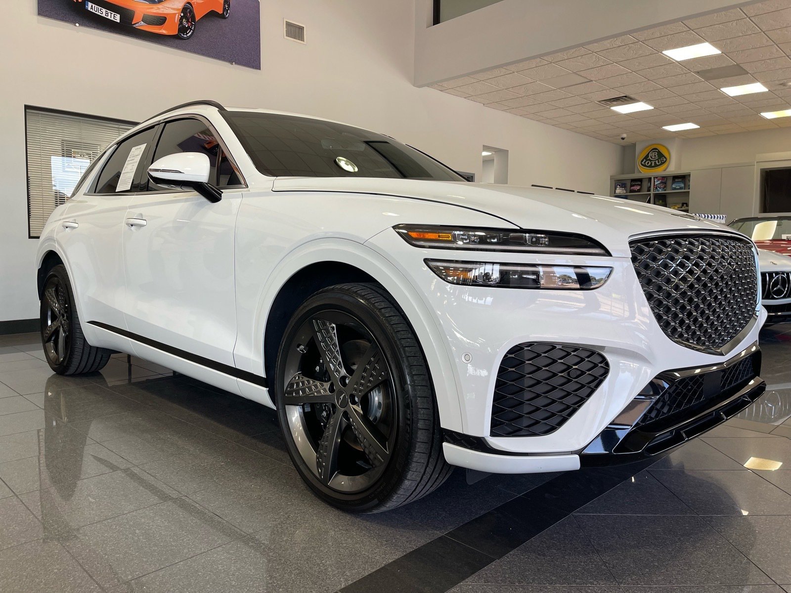 Used 2024 Genesis GV70 3.5T Sport w/ Sport Prestige Package AWD/4WD image 7