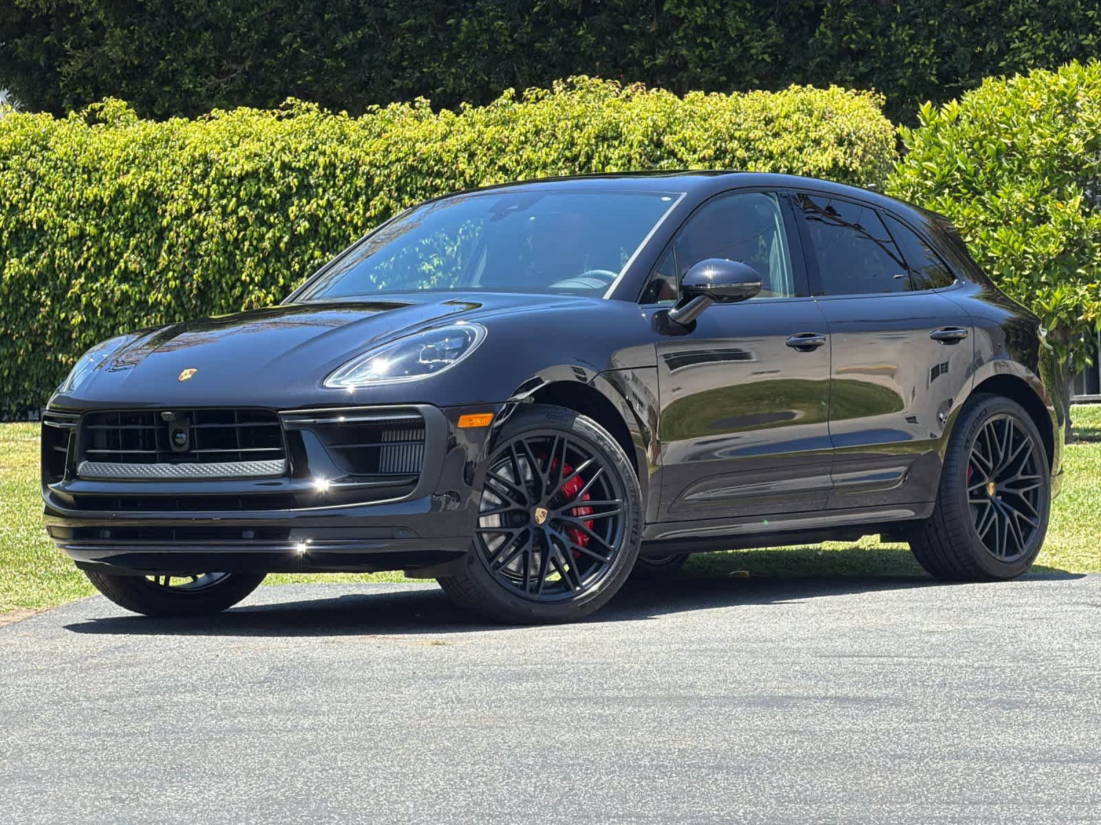 New 2026 Porsche Macan GTS AWD/4WD image 1