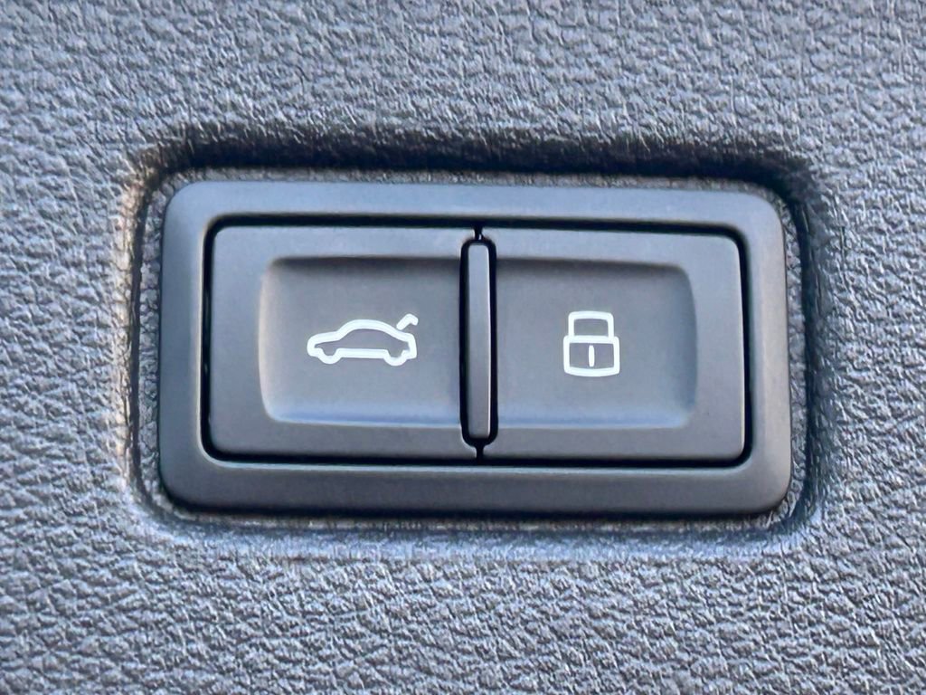 Used 2023 Audi Q7 3.0T Premium Plus w/ Premium Plus Package image 62