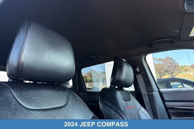 Used 2024 Jeep Compass Trailhawk AWD/4WD image 19