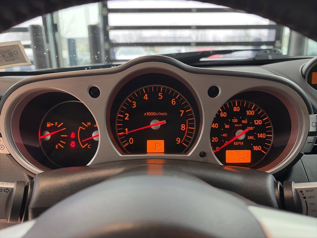 Used 2008 Nissan 350Z Touring w/ Cargo Convenience Pkg image 5