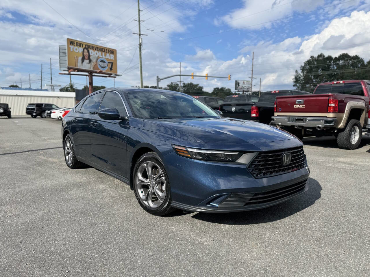 Used 2024 Honda Accord EX image 2