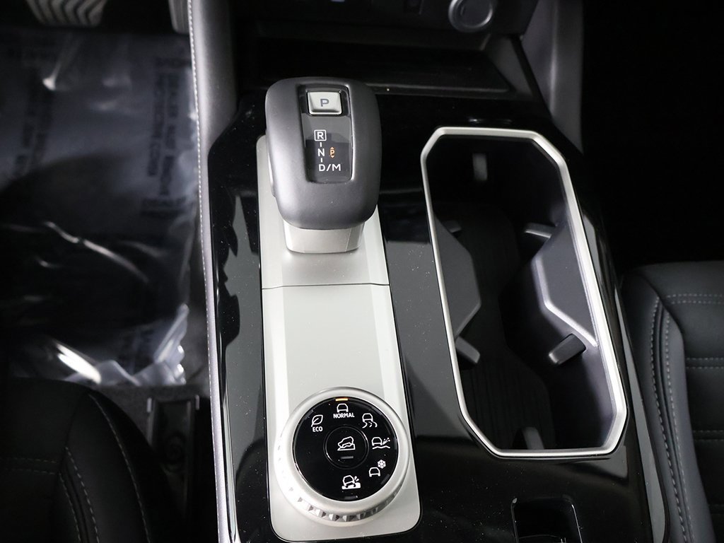 New 2025 Mitsubishi Outlander SE image 51