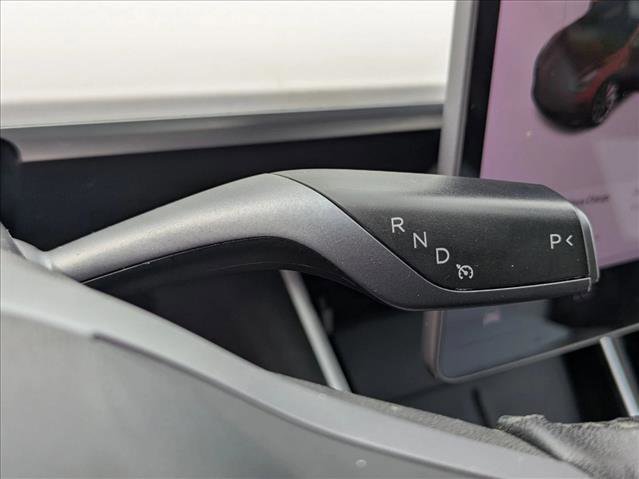 Used 2020 Tesla Model 3 Standard Range Plus image 14