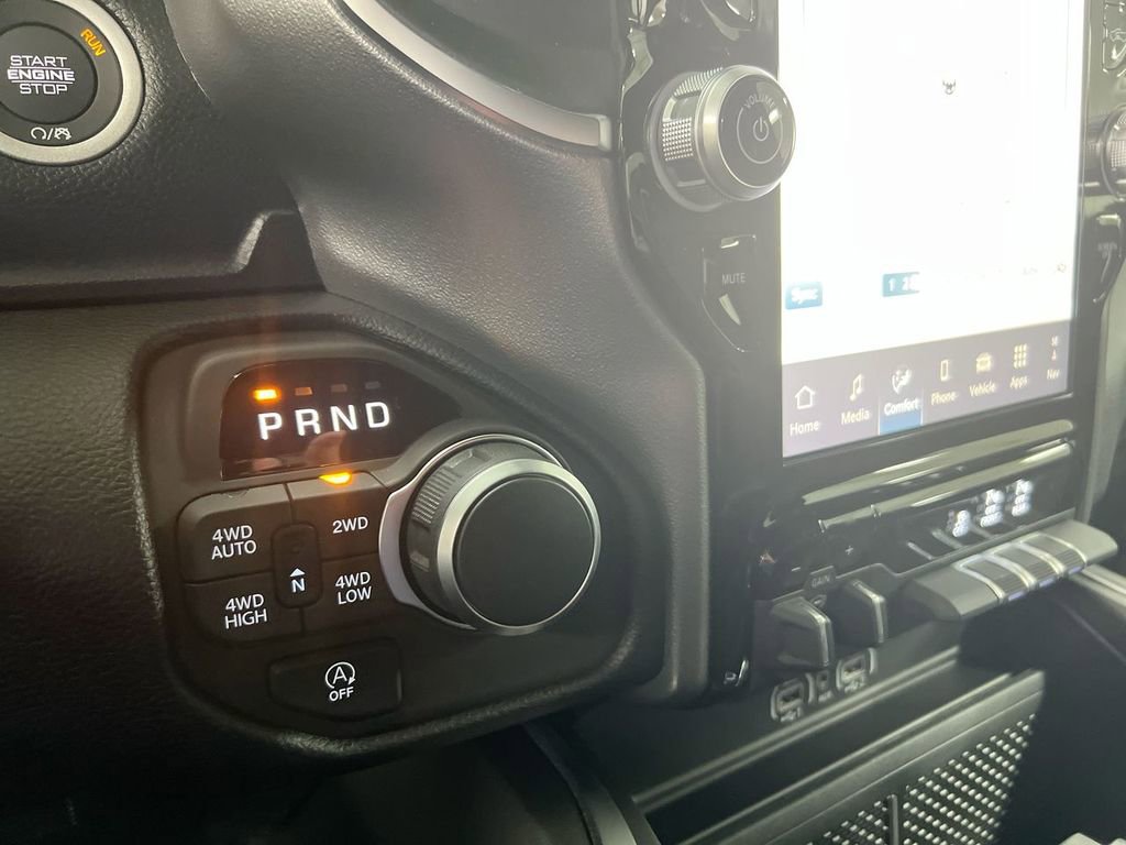 New 2026 RAM 1500 Big Horn AWD/4WD image 17