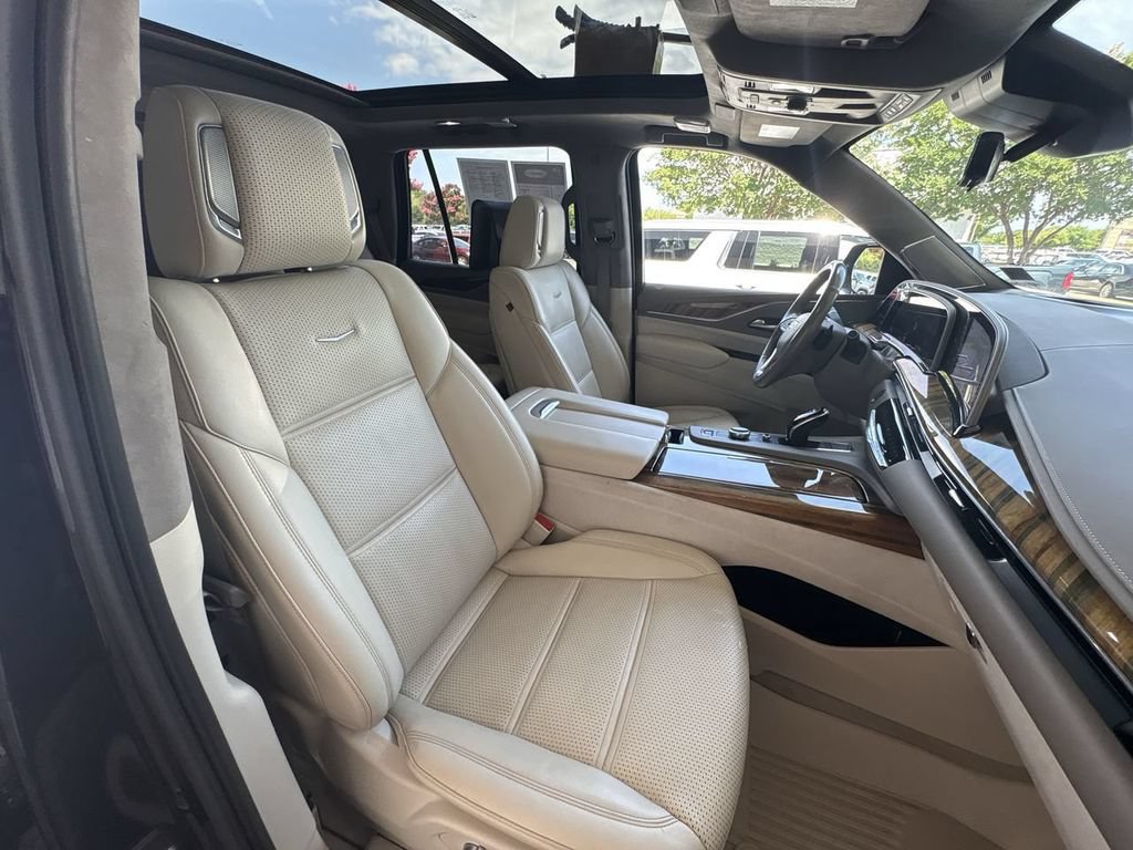 Certified 2021 Cadillac Escalade Premium Luxury Platinum AWD/4WD image 29