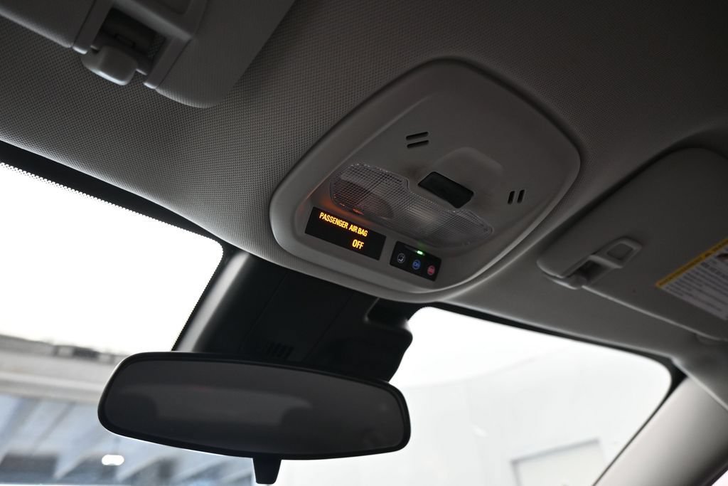 Used 2025 Chevrolet Trax ACTIV FWD image 23