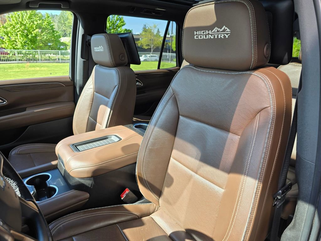 Used 2021 Chevrolet Tahoe High Country w/ Premium Package AWD/4WD image 26