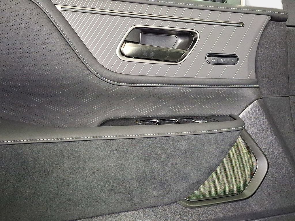 New 2026 INFINITI QX80 Autograph w/ Premium Cargo Package image 10