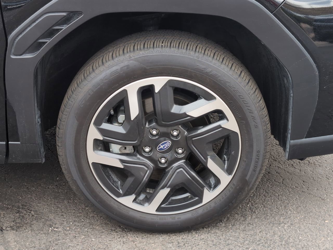 Certified 2025 Subaru Forester Limited AWD/4WD image 9