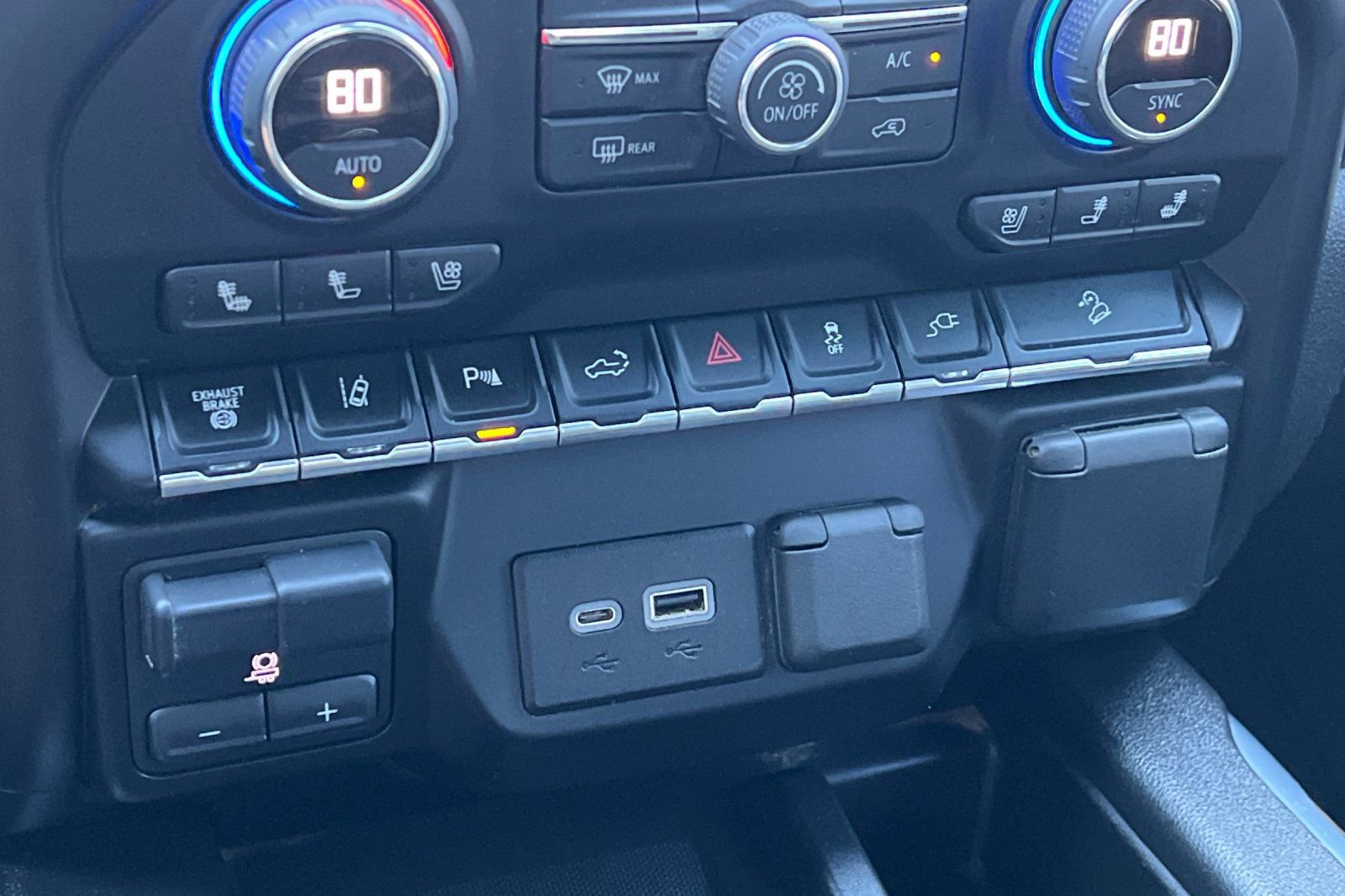 Used 2021 Chevrolet Silverado 3500 High Country w/ Z71 Off-Road Package image 29