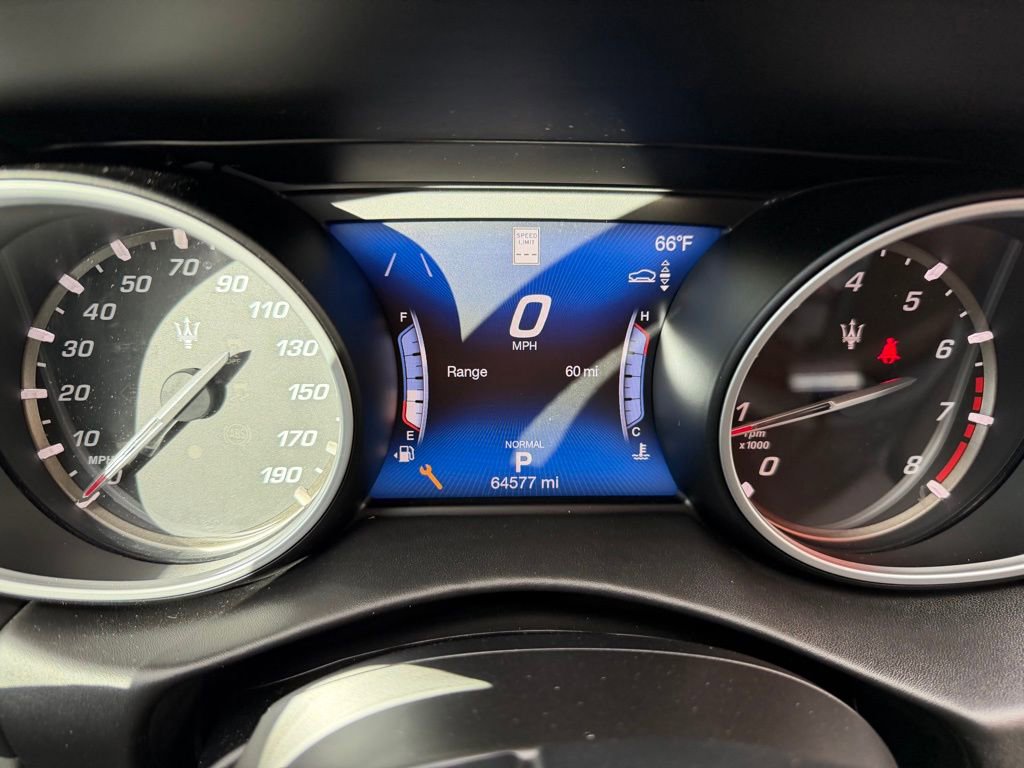 Used 2020 Maserati Levante GranLusso image 30