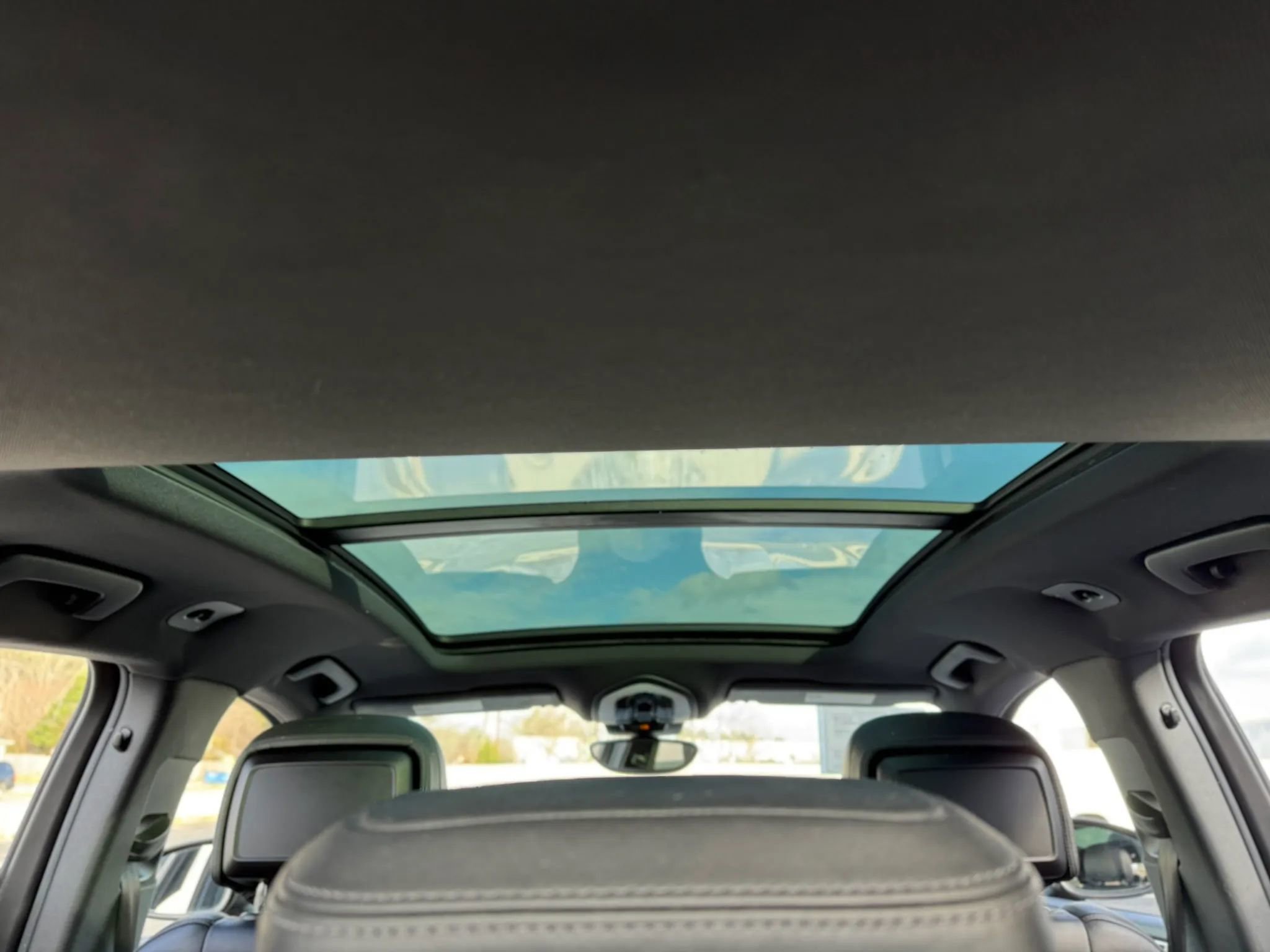 Used 2017 Porsche Macan AWD/4WD image 15