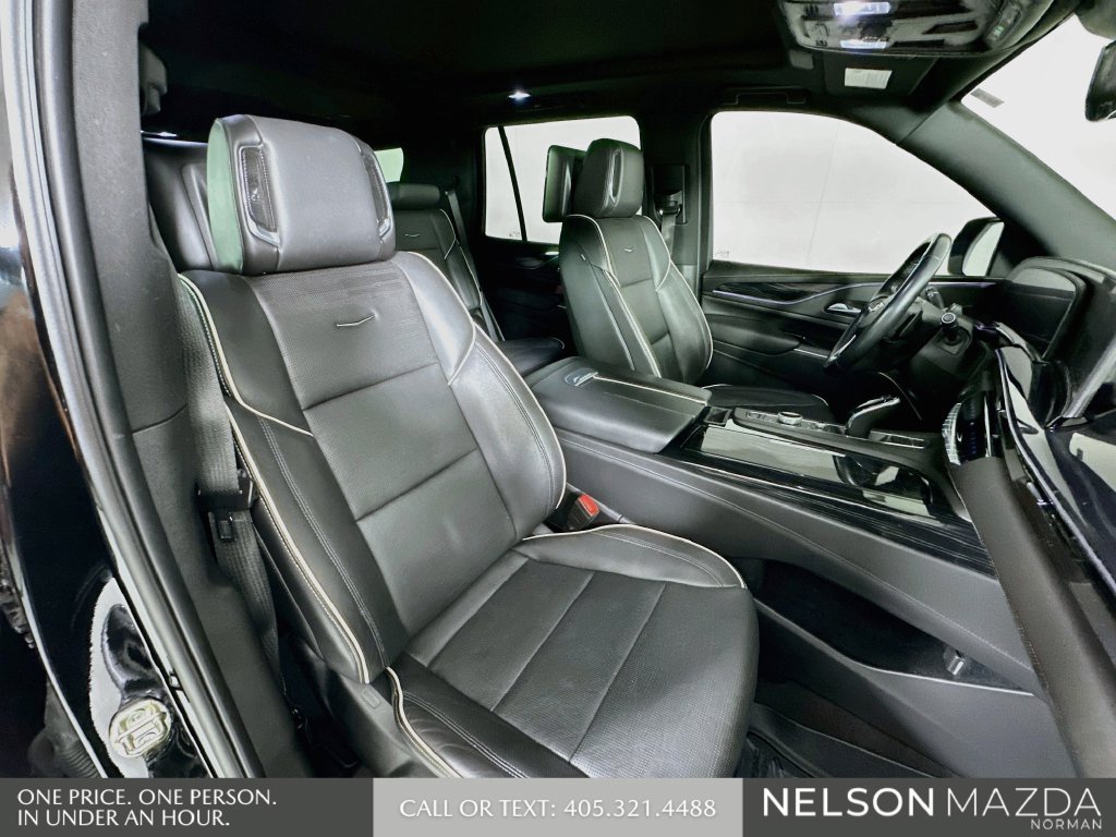 Used 2023 Cadillac Escalade Sport AWD/4WD image 32