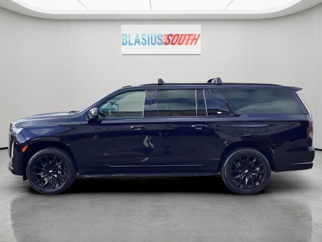 Used 2023 Cadillac Escalade ESV Sport Platinum w/ LPO, ONYX Package image 6