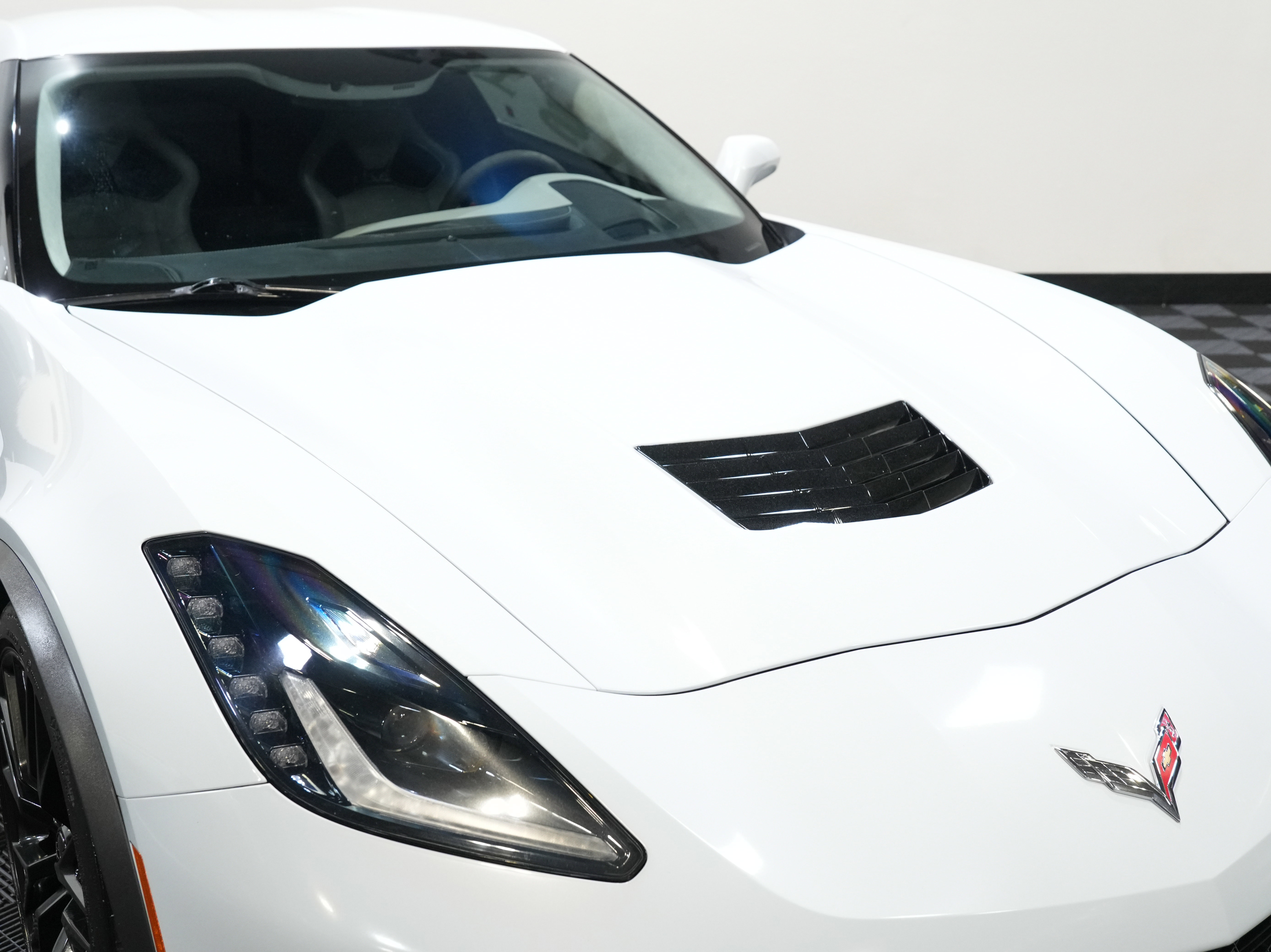 Used 2018 Chevrolet Corvette Grand Sport RWD image 12