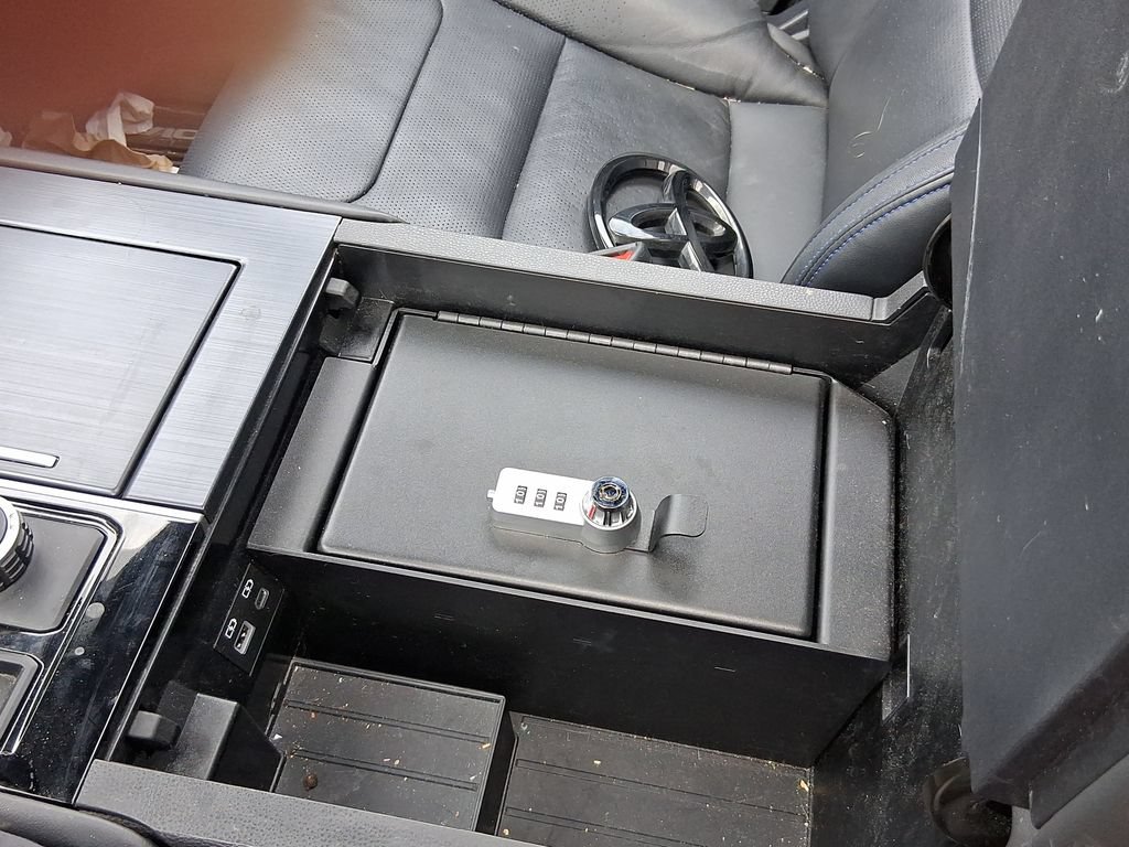 Used 2025 Toyota Sequoia Platinum AWD/4WD image 22