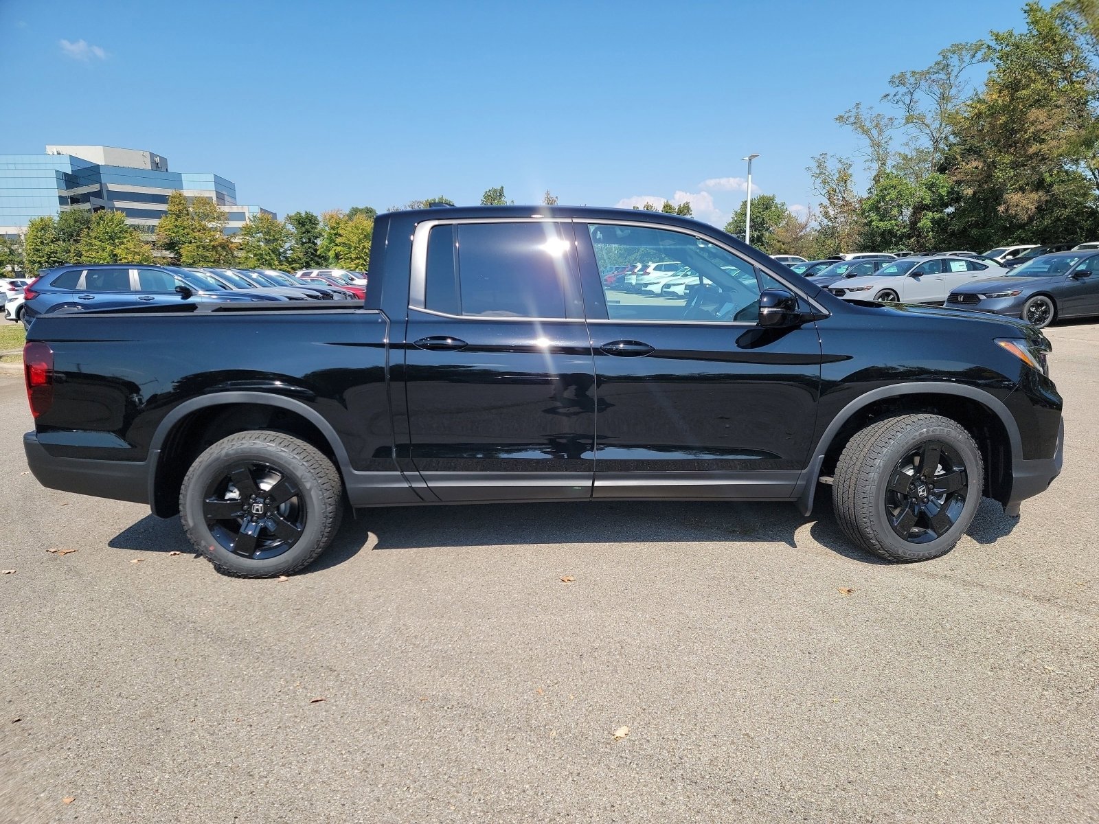 New 2026 Honda Ridgeline Black Edition image 29