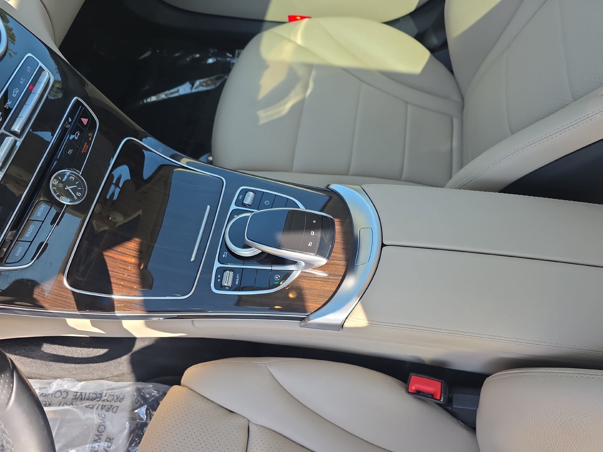Used 2015 Mercedes-Benz C 300 Sedan image 24
