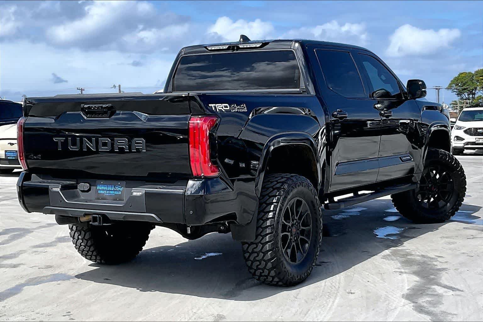 Used 2024 Toyota Tundra Platinum w/ TRD Off-Road Package AWD/4WD image 22