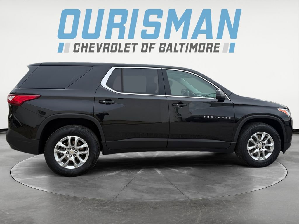 Used 2021 Chevrolet Traverse LS image 7