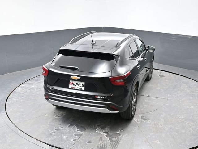 Used 2025 Chevrolet Trax LT image 46