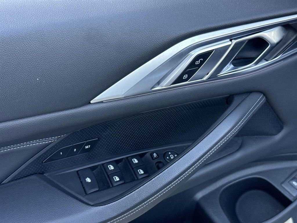 Used 2025 BMW 430i Convertible image 21